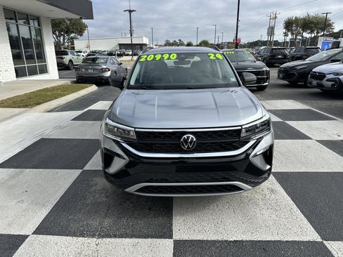 Used 2024 Volkswagen Taos S image 2