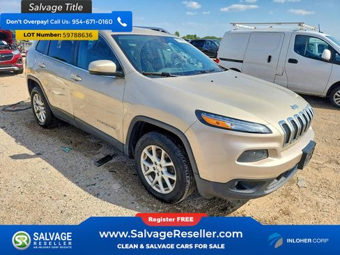 Used 2015 Jeep Cherokee Latitude w/ Cold Weather Group AWD/4WD image 5