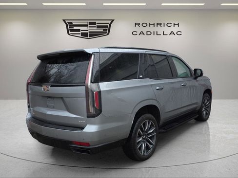 Certified 2023 Cadillac Escalade Sport Platinum image 4