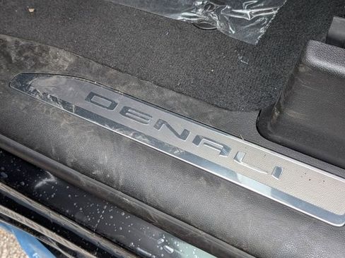 New 2025 GMC Sierra 2500 Denali w/ Denali Reserve Package AWD/4WD image 13