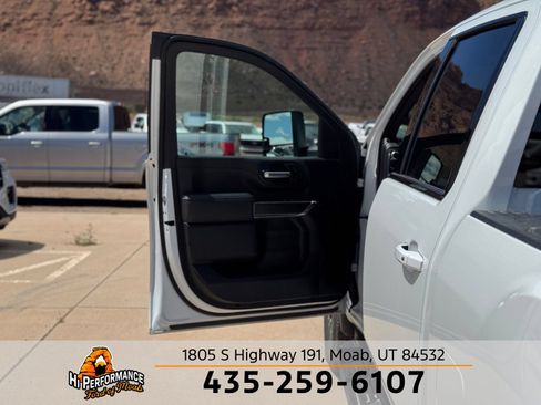 Used 2023 GMC Sierra 3500 AT4 w/ Gooseneck/5TH Wheel Package AWD/4WD image 14