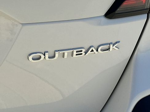 Used 2025 Subaru Outback Limited AWD/4WD image 27
