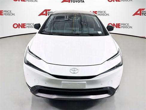 Used 2024 Toyota Prius Limited image 2