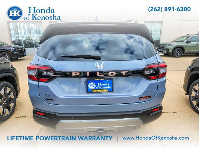 New 2026 Honda Pilot TrailSport image 6
