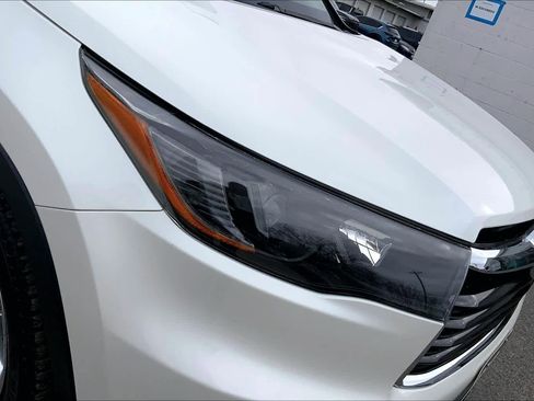 Used 2015 Toyota Highlander Limited image 27
