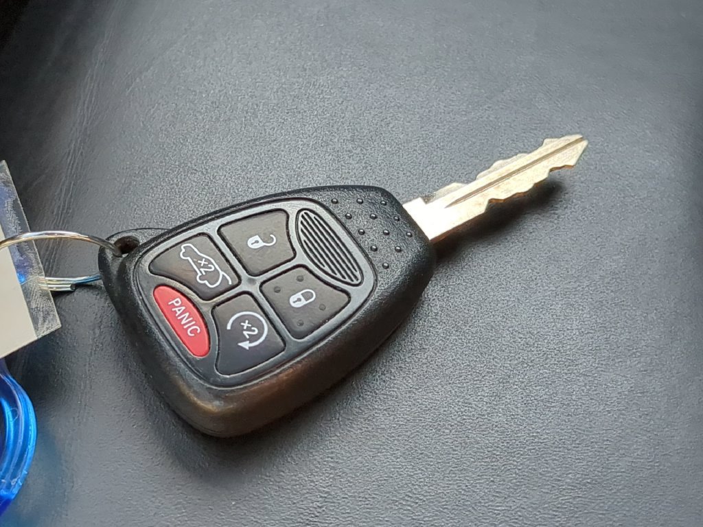 Used 2014 Chrysler 200 Limited FWD image 34