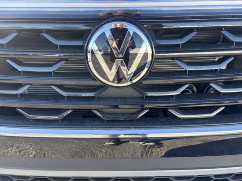 New 2026 Volkswagen Atlas Cross Sport SE AWD/4WD image 10