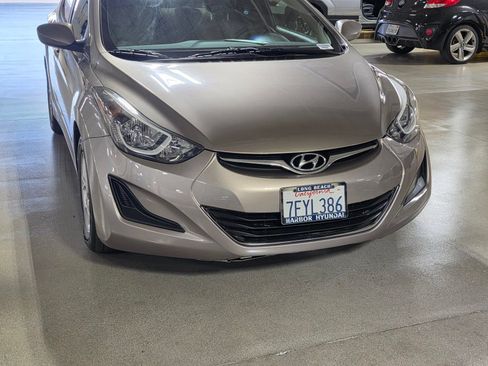 Used 2014 Hyundai Elantra SE FWD image 9