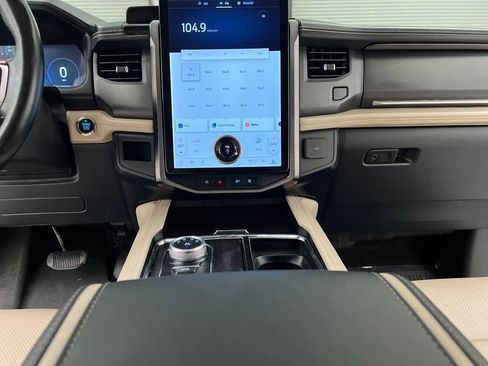 Used 2023 Ford Expedition Max Platinum image 48