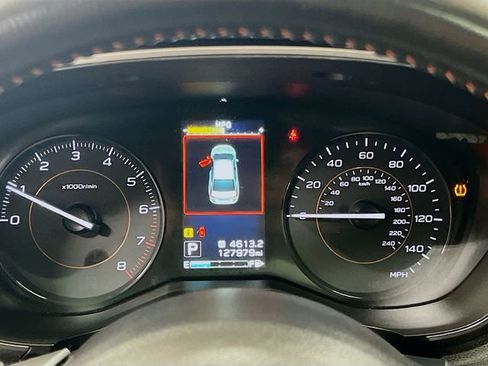 Used 2018 Subaru Crosstrek 2.0i Premium image 12