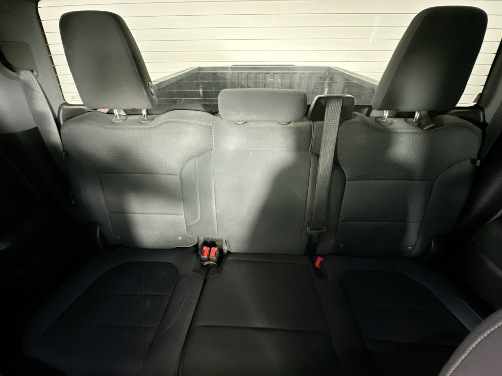 Used 2020 Chevrolet Silverado 1500 Custom w/ Custom Value Package AWD/4WD image 13