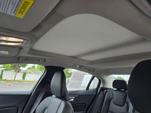 Certified 2025 Volvo S60 T8 Plus AWD/4WD image 13