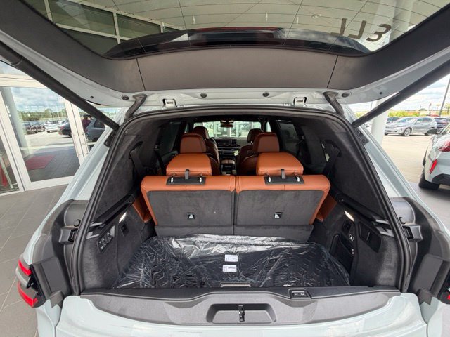 Used 2026 BMW X7 xDrive40i w/ M Sport Package AWD/4WD image 24