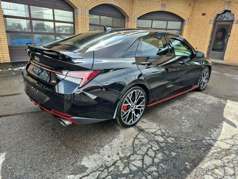 Used 2023 Hyundai Elantra N Base image 15