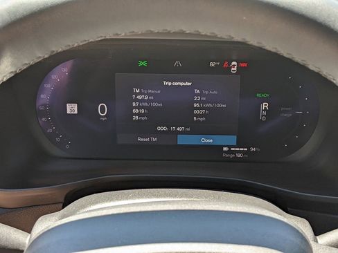 Certified 2023 Volvo XC40 Recharge Ultimate AWD/4WD image 15