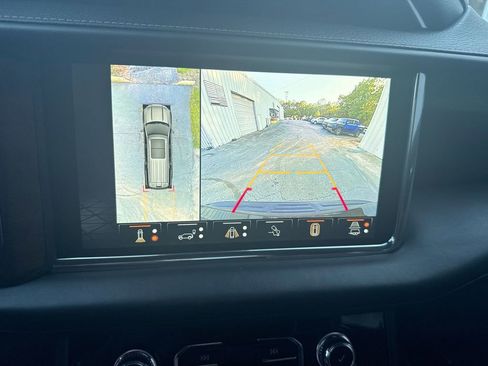 Used 2023 GMC Yukon XL Denali Ultimate image 28