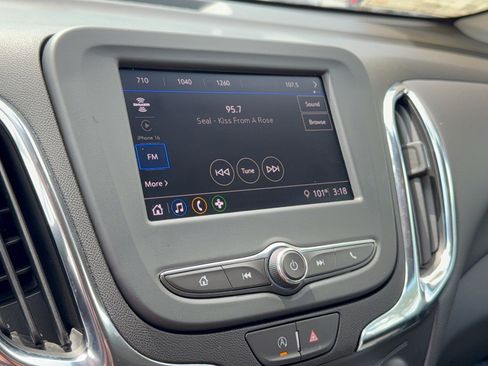 Certified 2024 Chevrolet Equinox LT FWD image 23