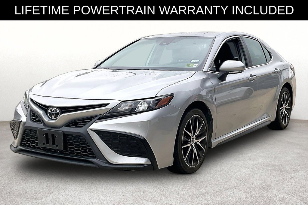 Used 2022 Toyota Camry SE w/ Cold Weather Package AWD/4WD image 9