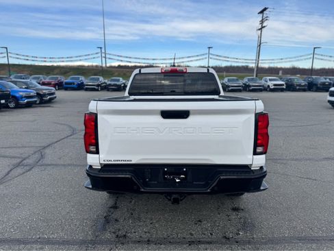 Certified 2025 Chevrolet Colorado Z71 w/ Z71 Convenience Package 2 image 4