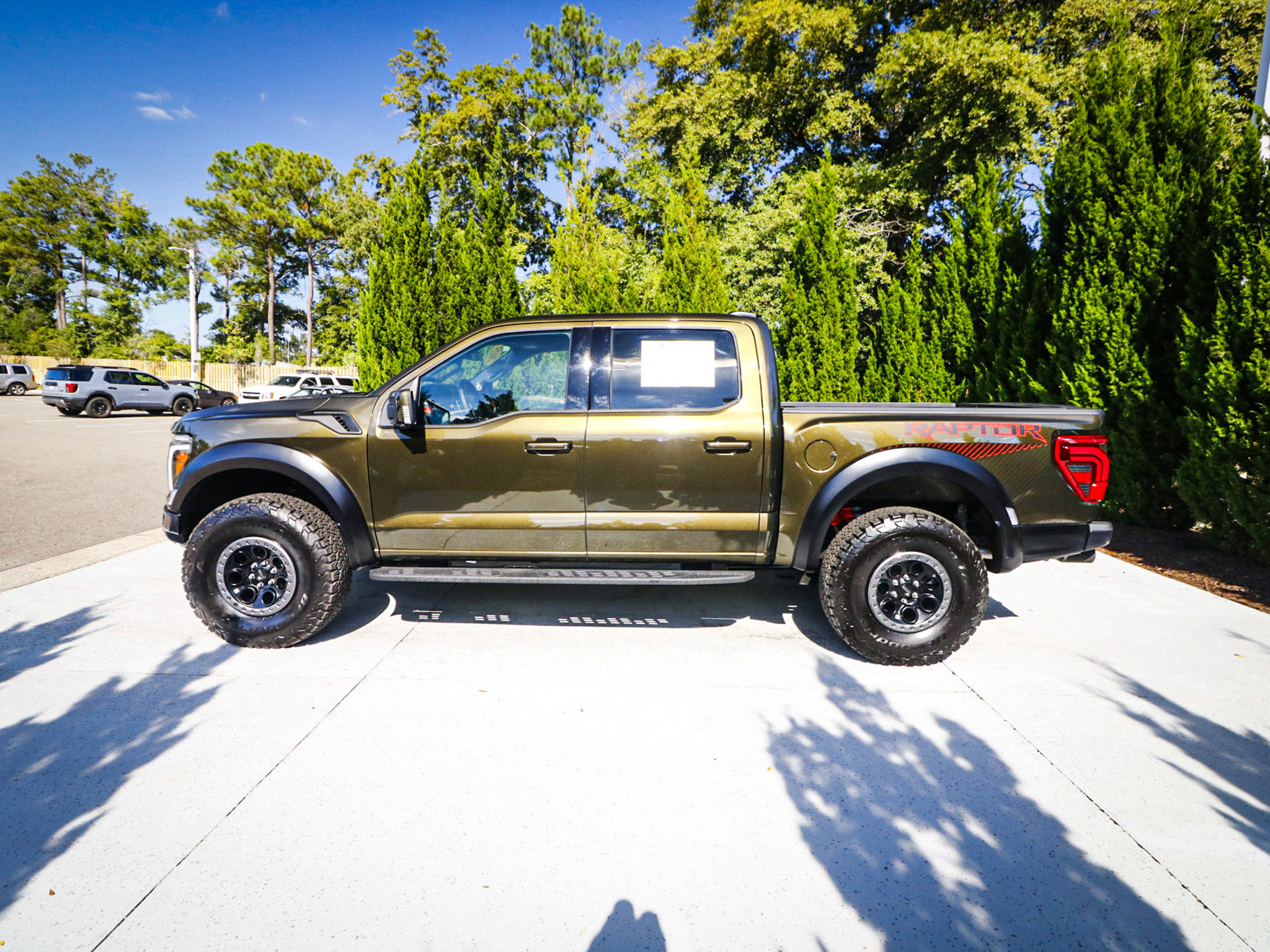 Used 2025 Ford F150 Raptor AWD/4WD image 7