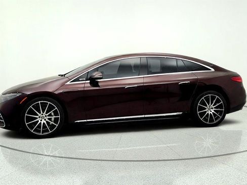 Used 2024 Mercedes-Benz EQS 580 4MATIC Sedan w/ Executive Interior Package image 8