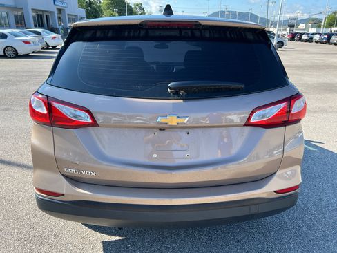 Used 2019 Chevrolet Equinox LS FWD image 6