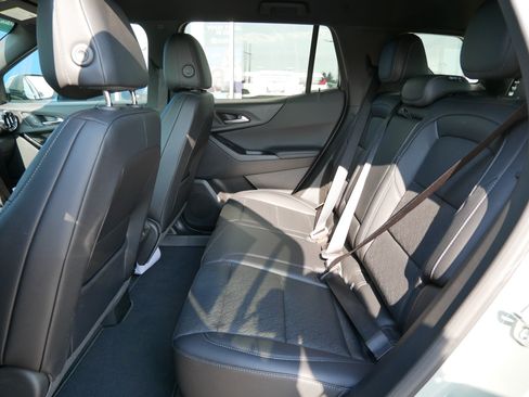 Certified 2026 Chevrolet Equinox LT w/ Convenience Package II AWD/4WD image 9