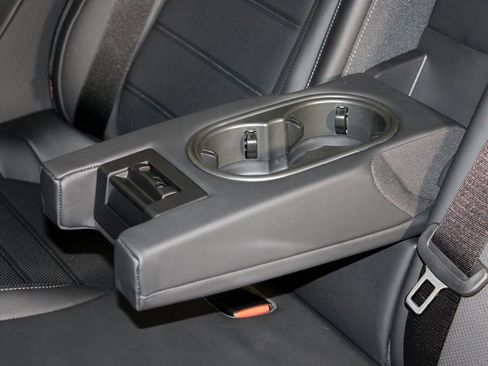 New 2026 Porsche Panamera 4 image 36