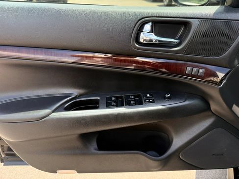 Used 2011 INFINITI G37 x Sedan w/ Premium Pkg AWD/4WD image 14