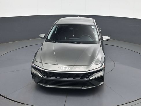Certified 2024 Hyundai Elantra SEL FWD image 15