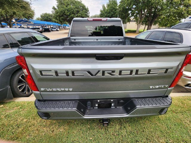 Used 2025 Chevrolet Silverado 1500 Custom RWD image 5