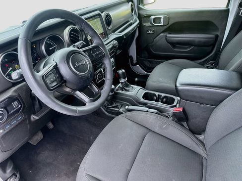 Used 2023 Jeep Wrangler Unlimited w/ Cold Weather Group AWD/4WD image 25