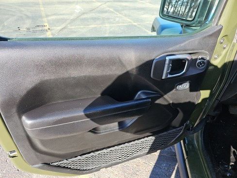 Used 2021 Jeep Wrangler Unlimited Rubicon image 20