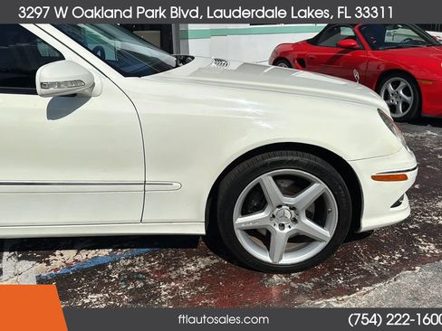 Used 2008 Mercedes-Benz E 350 4MATIC Sedan image 16