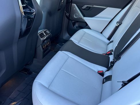 Used 2025 BMW M5 w/ Carbon Package image 4