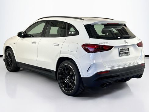 New 2026 Mercedes-Benz GLA 35 AMG 4MATIC image 7