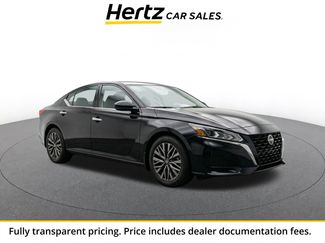 Used 2025 Nissan Altima 2.5 SV FWD video 1