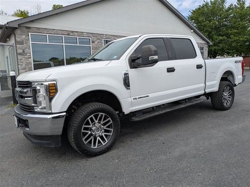 Used 2019 Ford F250 XLT AWD/4WD image 1
