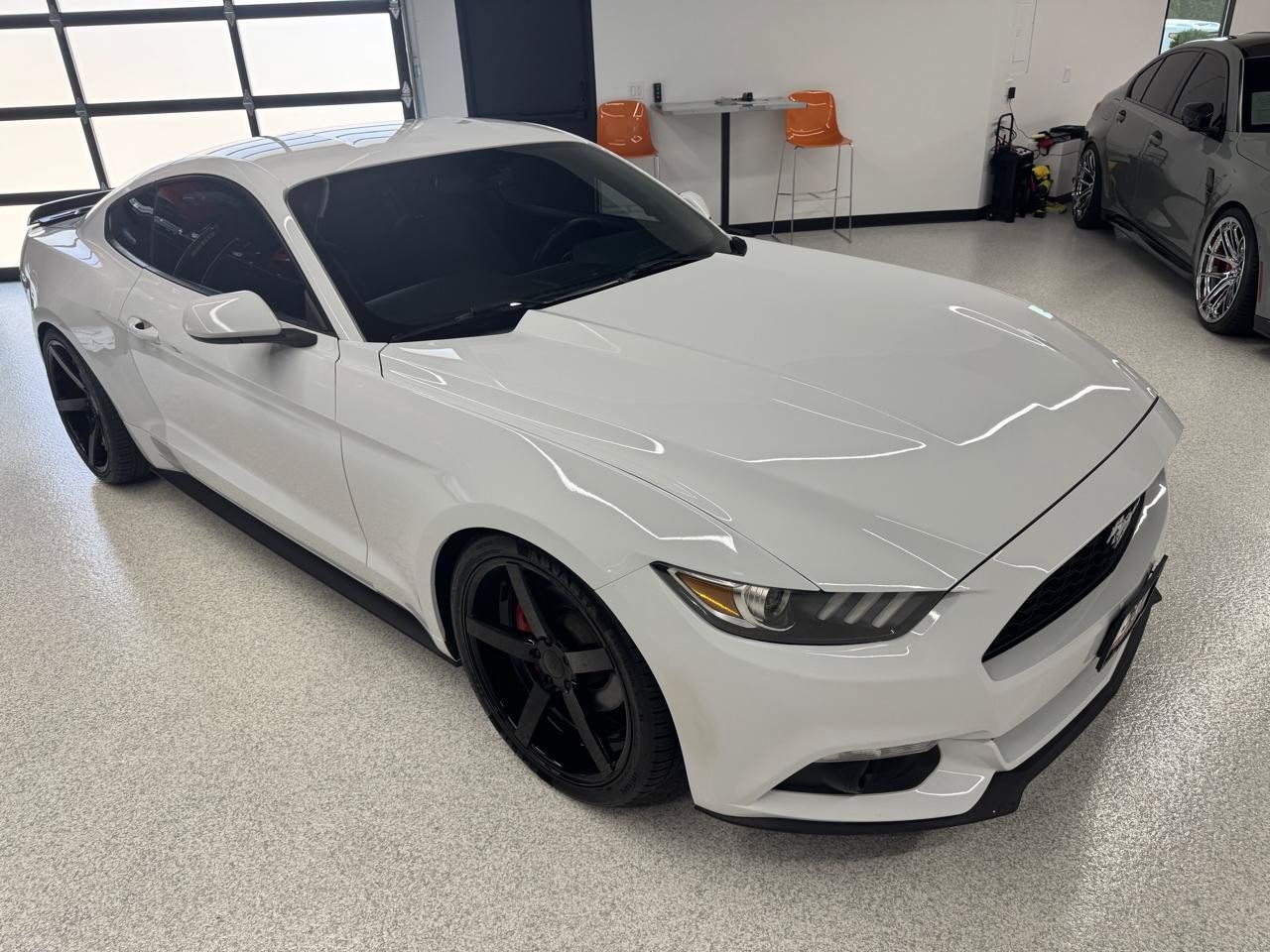 Used 2016 Ford Mustang Coupe RWD image 13