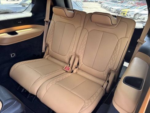 Used 2024 Jeep Grand Cherokee L Summit AWD/4WD image 16