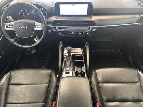 Used 2022 Kia Telluride S AWD/4WD image 3