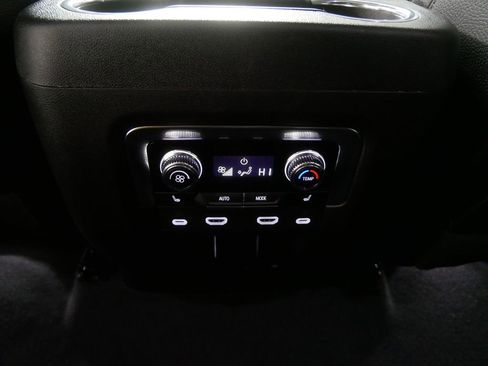 Used 2023 GMC Yukon Denali image 22