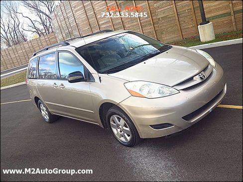 Used 2006 Toyota Sienna LE image 24