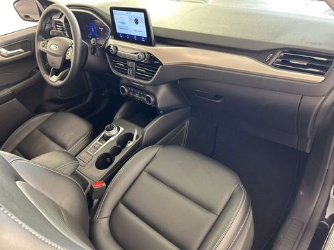 Used 2022 Ford Escape SEL w/ Technology Package AWD/4WD image 28