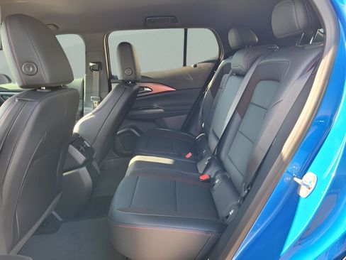 New 2026 Chevrolet Equinox EV RS image 7