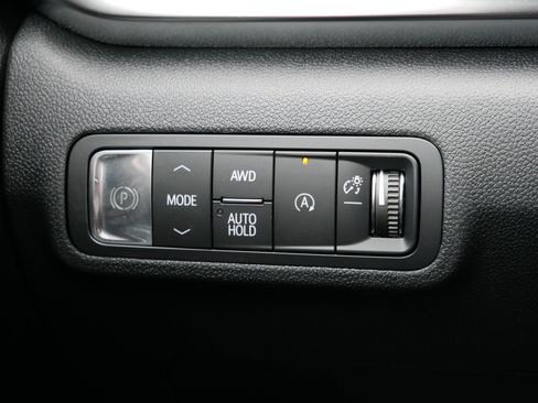 New 2026 GMC Terrain Denali w/ LPO, Black Badging Package AWD/4WD image 22