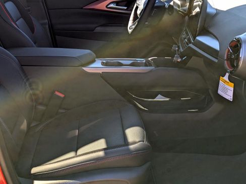 New 2026 Chevrolet Equinox EV RS image 26