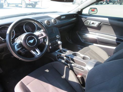 Used 2019 Ford Mustang Coupe image 10
