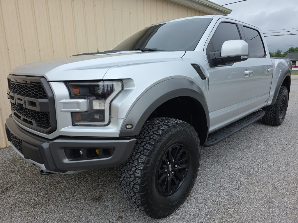 Used 2018 Ford F150 Raptor w/ Equipment Group 802A Luxury AWD/4WD image 11