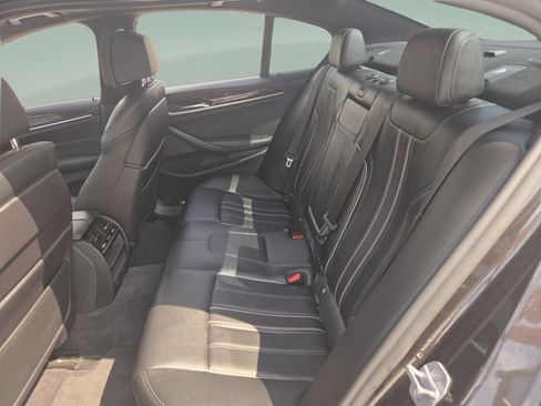 Used 2018 BMW 540i w/ M Sport Package RWD image 20